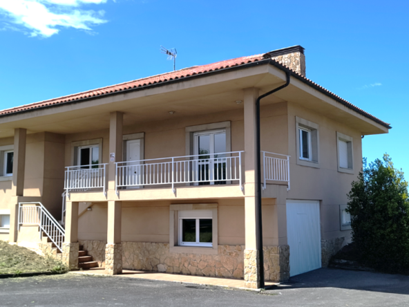 Chalet en venta en Somió.